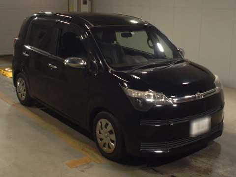 2015 Toyota Spade NSP141[2]