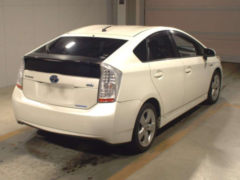 2010 Toyota Prius ZVW30[1]