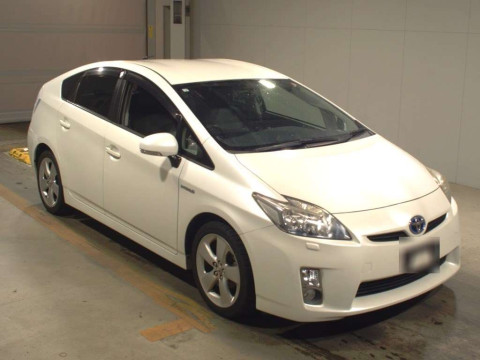 2010 Toyota Prius ZVW30[2]