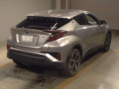 2017 Toyota C-HR ZYX10[1]