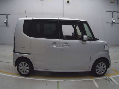 2013 Honda N-Box+ JF1[2]