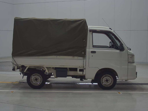 2013 Daihatsu Hijet Truck S211P[2]