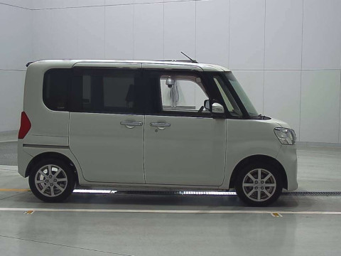 2016 Daihatsu Tanto LA600S[2]