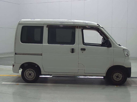 2020 Daihatsu Hijet Cargo S321V[2]