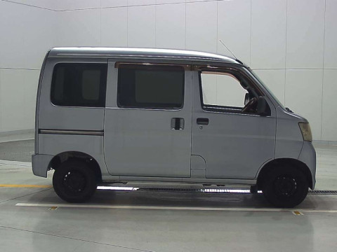 2009 Daihatsu Hijet Cargo S321V[2]