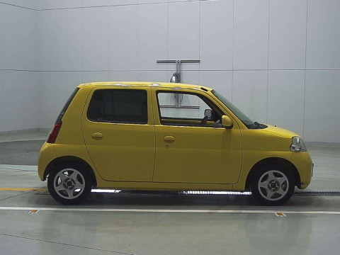 2009 Daihatsu Esse L235S[2]