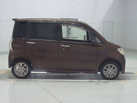 2010 Daihatsu Tanto exe L455S[2]