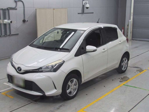 2015 Toyota Vitz NSP135[0]