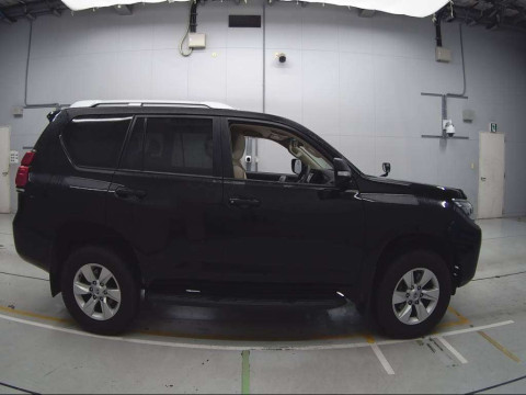 2019 Toyota Land Cruiser Prado GDJ150W[2]