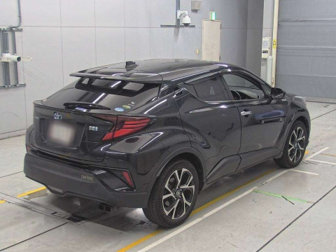 2020 Toyota C-HR ZYX11[1]