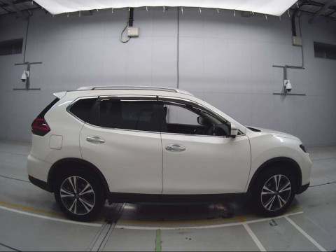 2019 Nissan X-Trail T32[2]