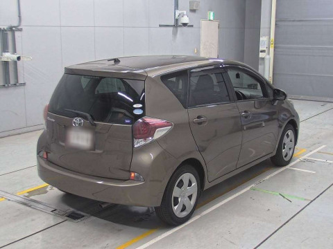 2015 Toyota Ractis NCP120[1]