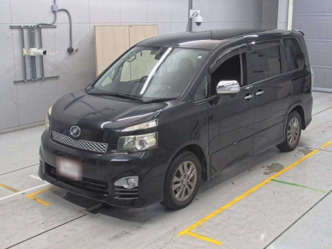 2011 Toyota Voxy ZRR70W[0]