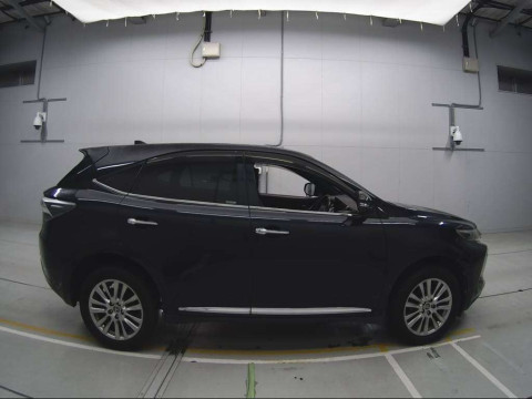 2014 Toyota Harrier ZSU60W[2]