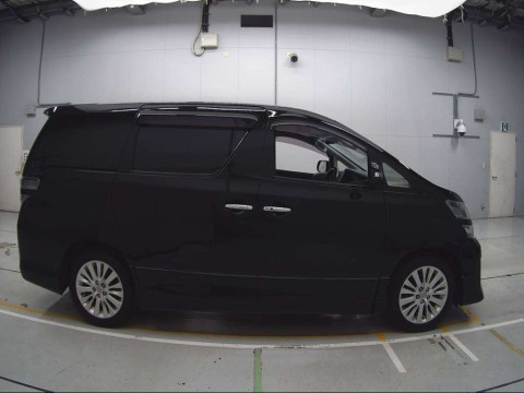 2013 Toyota Vellfire ANH20W[2]