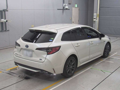 2020 Toyota Corolla Touring Wagon ZWE211W[1]