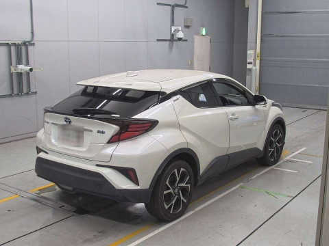 2020 Toyota C-HR ZYX11[1]