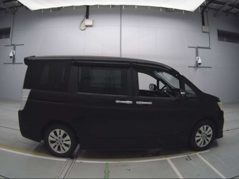 2012 Honda Step WGN Spada RK5[2]