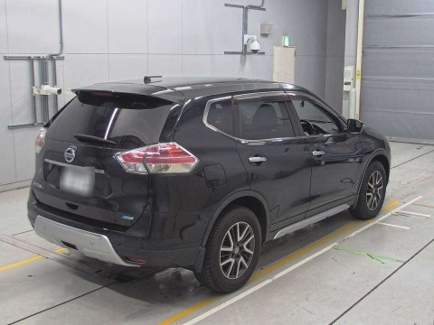 2015 Nissan X-Trail NT32[1]