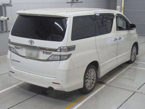 2013 Toyota Vellfire ANH25W[1]