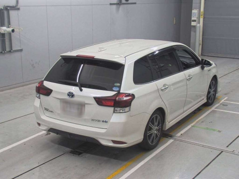 2016 Toyota Corolla Fielder NKE165G[1]