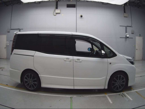 2019 Toyota Noah ZRR80W[2]