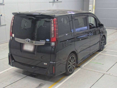 2016 Toyota Noah ZRR80W[1]