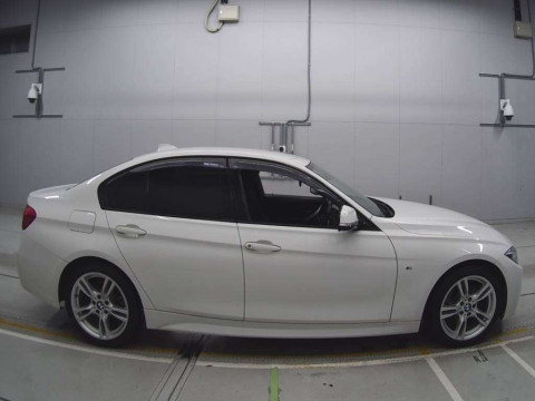 2016 BMW 3 Series 8A20[2]