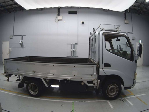 2009 Toyota Dyna Truck KDY231[2]