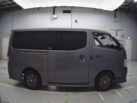 2018 Nissan NV350 CARAVAN VAN VR2E26[2]