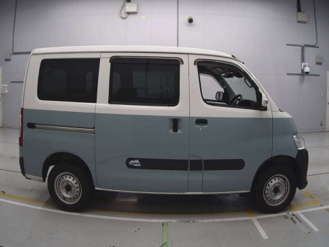 2021 Toyota Townace Van S403M[2]