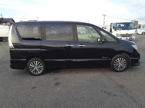 2014 Nissan Serena HFC26[2]