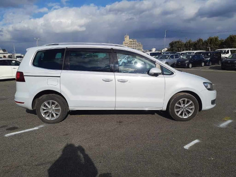 2018 Volkswagen Sharan 7NCZD[2]