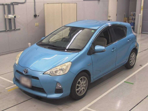 2012 Toyota Aqua NHP10[0]