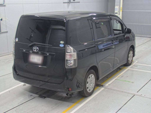 2009 Toyota Voxy ZRR70G[1]