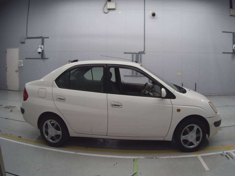 1999 Toyota Prius NHW10[2]