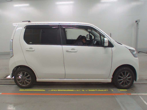 2014 Suzuki WAGON R STINGRAY MH44S[2]