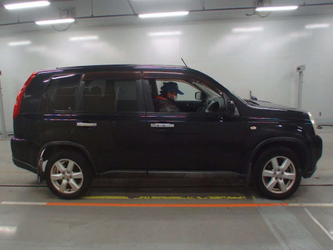 2010 Nissan X-Trail NT31[2]