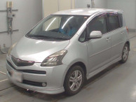 2006 Toyota Ractis