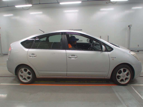 2006 Toyota Prius NHW20[2]