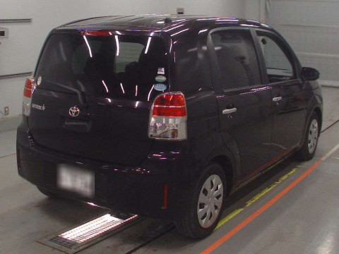 2015 Toyota Spade NSP141[1]