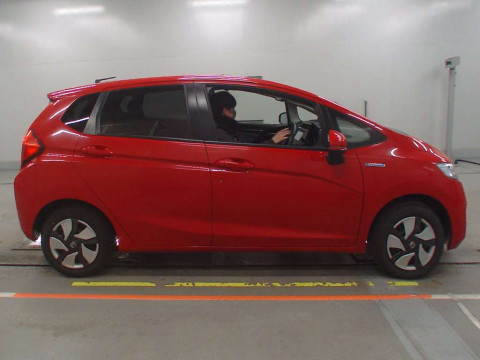 2014 Honda Fit Hybrid GP6[2]