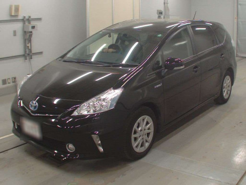 2013 Toyota Prius alpha ZVW41W[0]