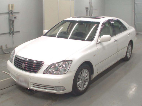 2004 Toyota Crown GRS182[0]