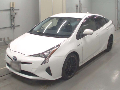 2016 Toyota Prius ZVW50[0]