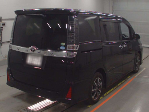 2019 Toyota Voxy ZRR80W[1]