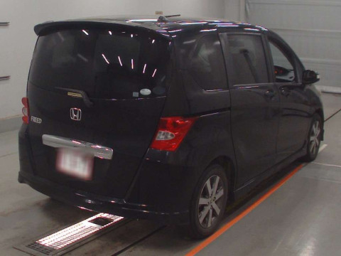 2010 Honda Freed GB3[1]