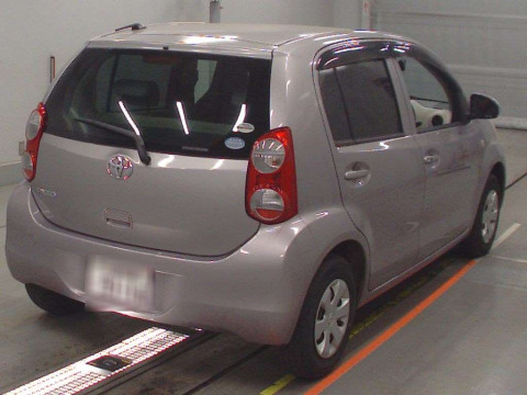 2010 Toyota Passo KGC30[1]