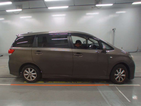 2009 Toyota Wish ZGE21G[2]