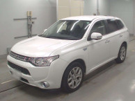 2013 Mitsubishi Outlander PHEV